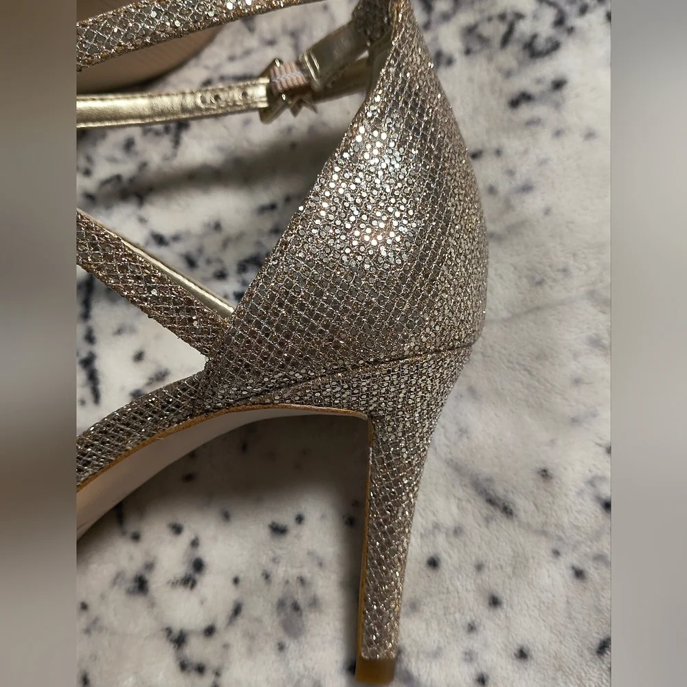 NWT Michael Kors Ava Glitter Mesh Mid Sandal - US 8.5